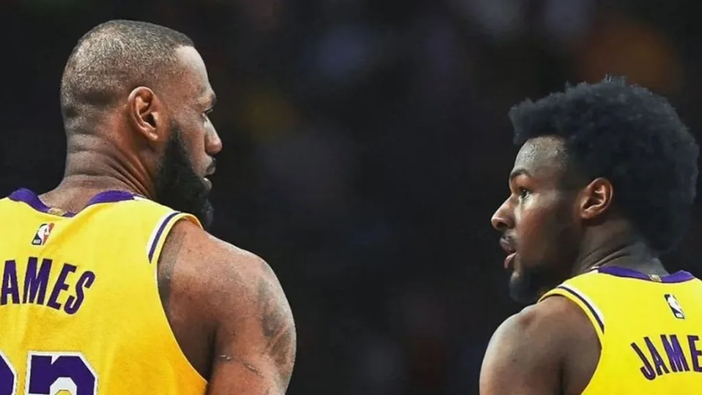 LeBron ve Oğlu Bronny, Lakers’ın Sezon Açılışında Birlikte Oynadı