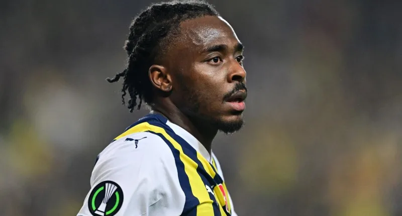 Fenerbahçeli Osayi Samuel Libya’da Mahsur Kaldı: 15 Saatlik Bekleyiş