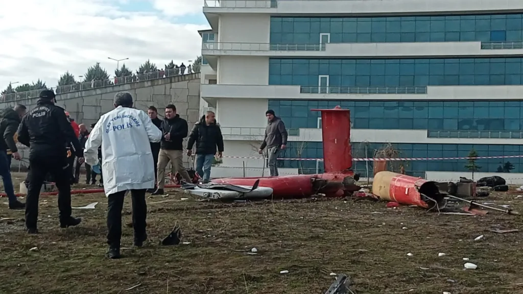 Muğla Eğitim ve Araştırma Hastanesi'ne Helikopter Çarptı: 4 Kişi Hayatını Kaybetti muğla