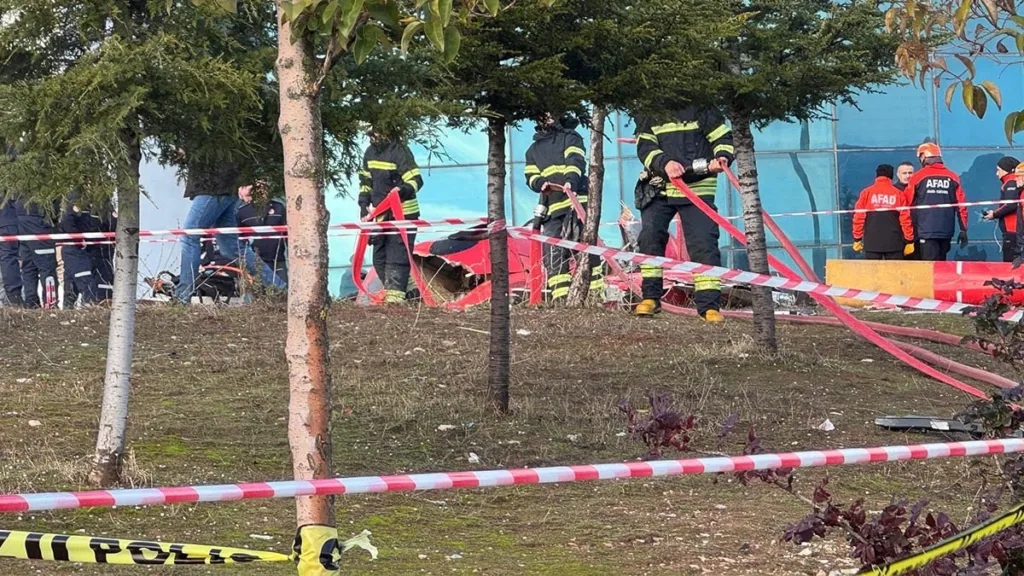 Muğla Eğitim ve Araştırma Hastanesi'ne Helikopter Çarptı: 4 Kişi Hayatını Kaybetti muğla