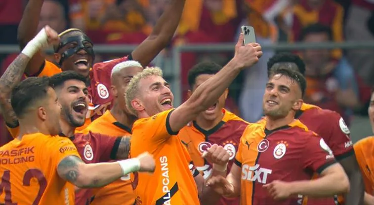 Gol Attı, Selfie Çekti, Sarı Kart Gördü: Barış Alper Gecenin Yıldızı Oldu Barış Alper