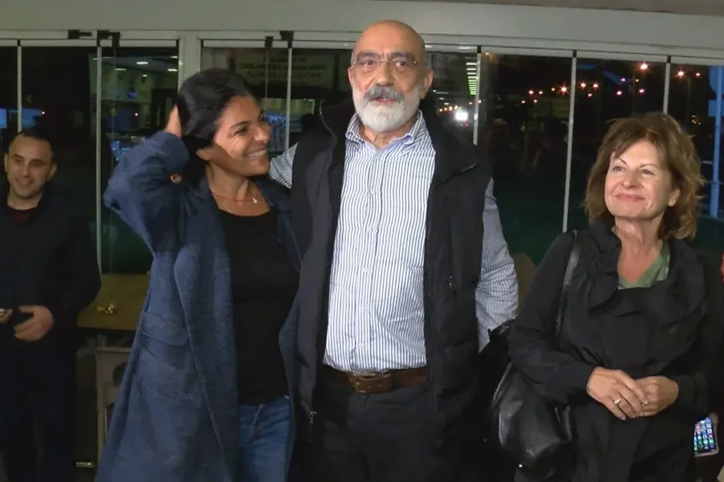 Ahmet Altan’ın Eşi Gülnur Altan Hayatını Kaybetti Gülnur Altan